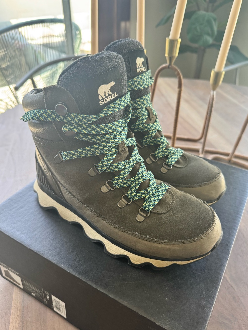 Sorel Kinetic Conquest Hiking Boots Sz 8